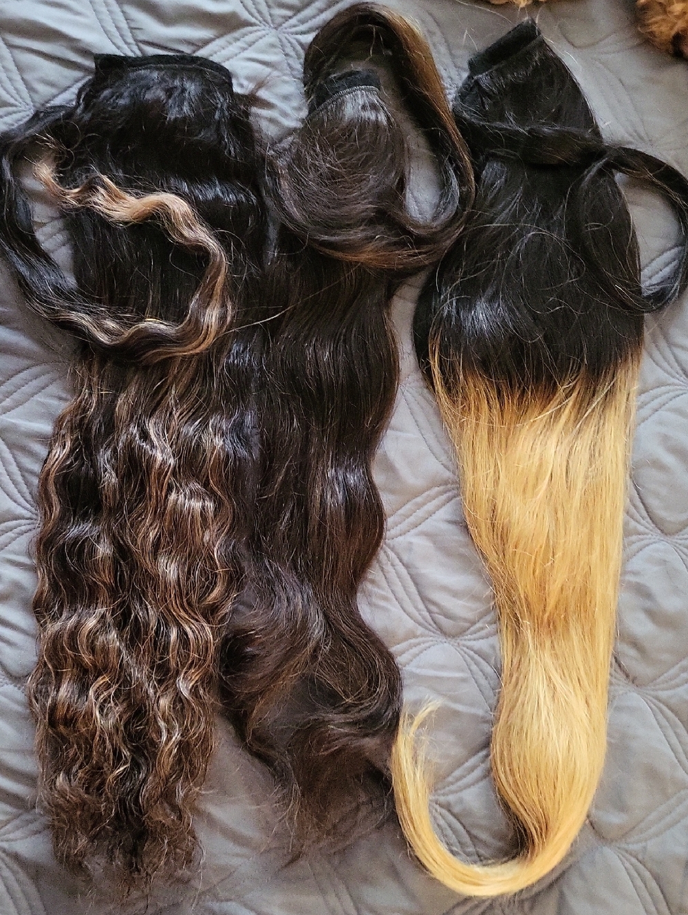 6 Wrap Around Ponytail Hair Extensions 1b 27  (24in 22in 20in) Worn A Few Times
